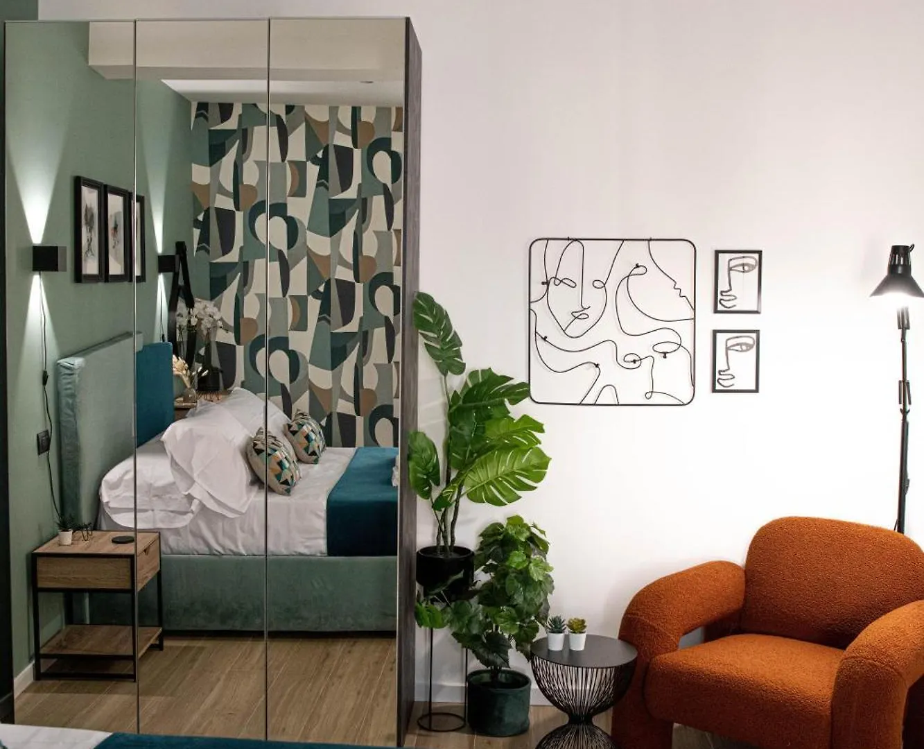 Residenza Dei Papi - Luxury City House Castel Gandolfo Apartment