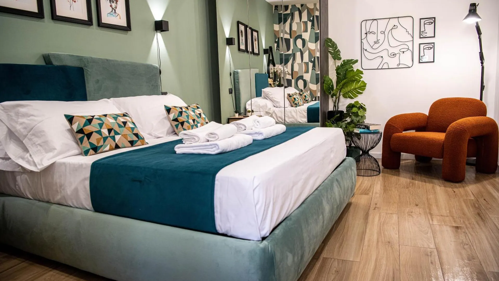 Residenza Dei Papi - Luxury City House Castel Gandolfo