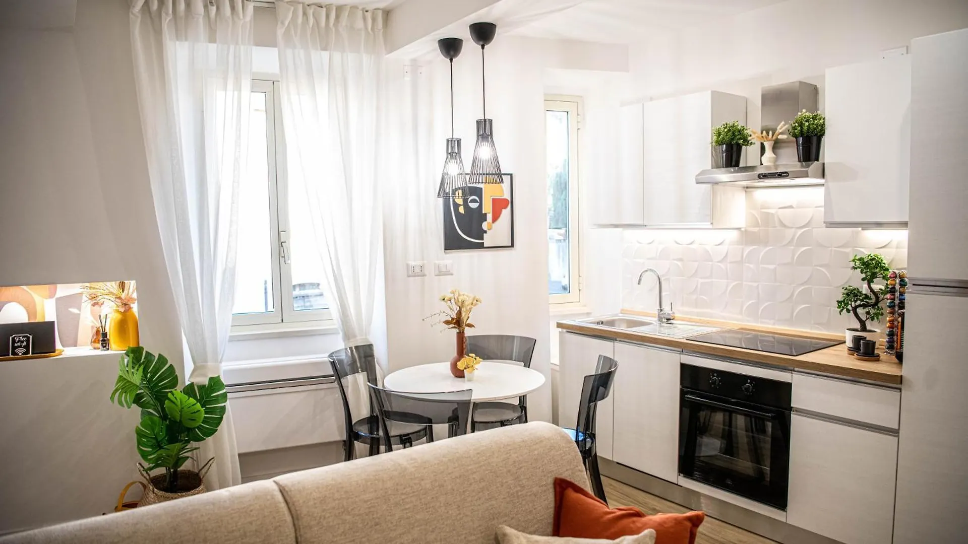 Residenza Dei Papi - Luxury City House Castel Gandolfo 0*,