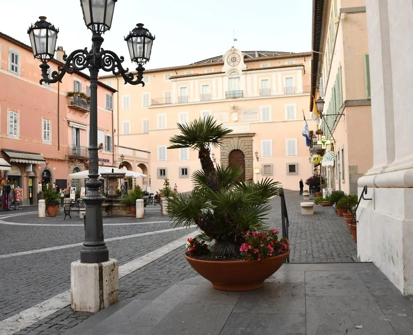 Residenza Dei Papi - Luxury City House Castel Gandolfo Italy
