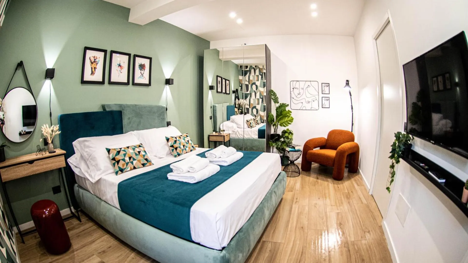 Residenza Dei Papi - Luxury City House Castel Gandolfo Italy